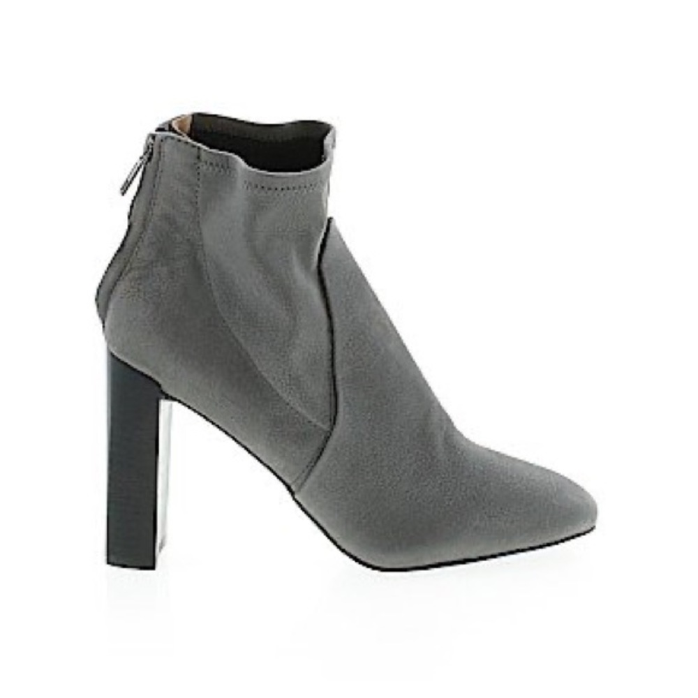 NEW Banana Republic Heeled Gray Ankle Boot 7